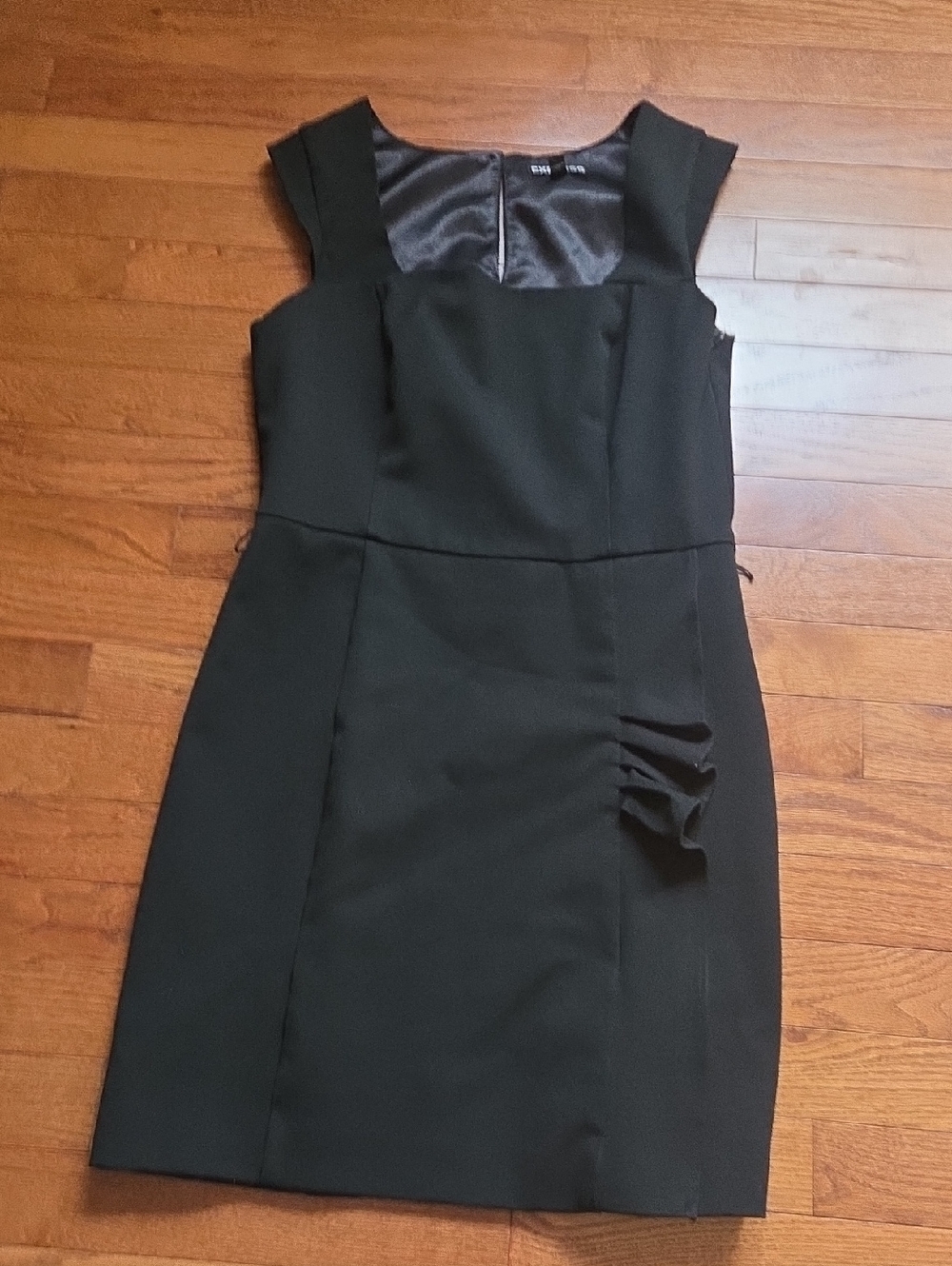 Express Black Cap-Sleeve Sheath Mini Dress